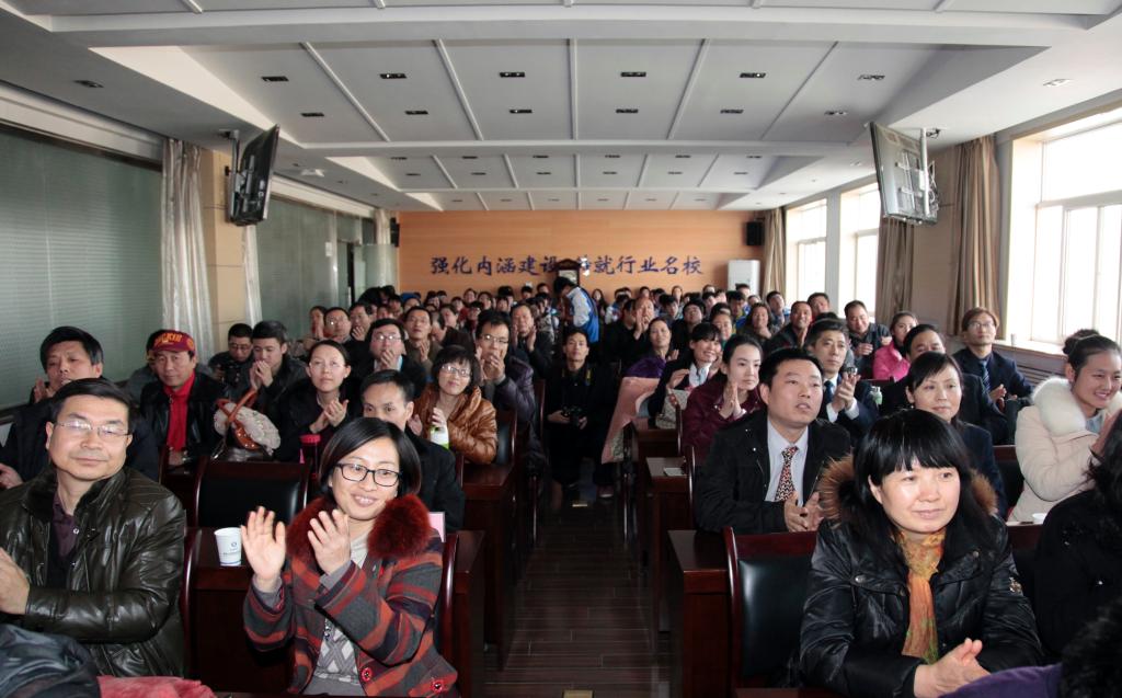 各二级学院党总支书记及师生代表110余人现场观摩了比赛