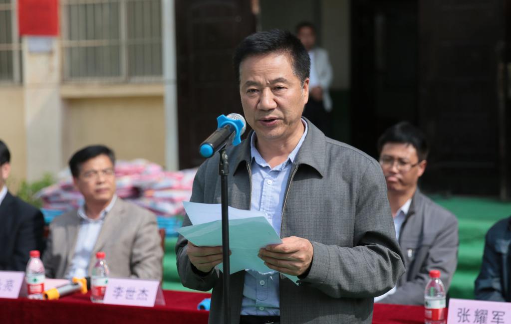 乾县人大常委会代表发言