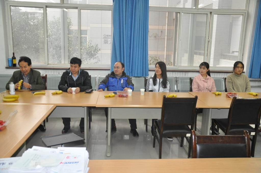 师生座谈会现场