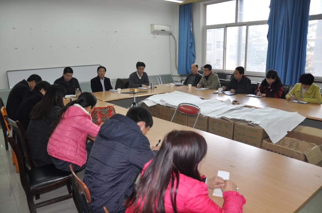 党委副书记王天哲出席会议